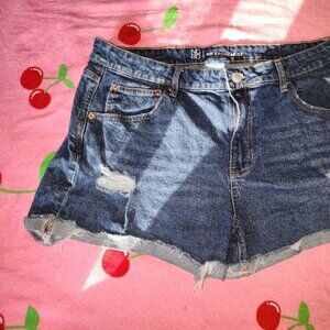 Juniors NO Boundaries denim shorts